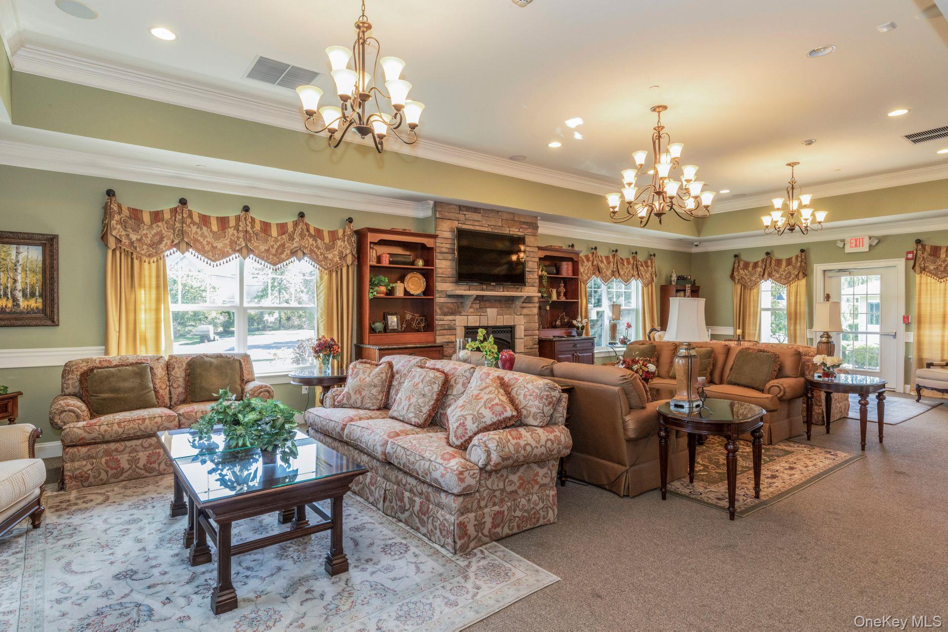 67 Stoneleigh Drive, Riverhead, NY 11901