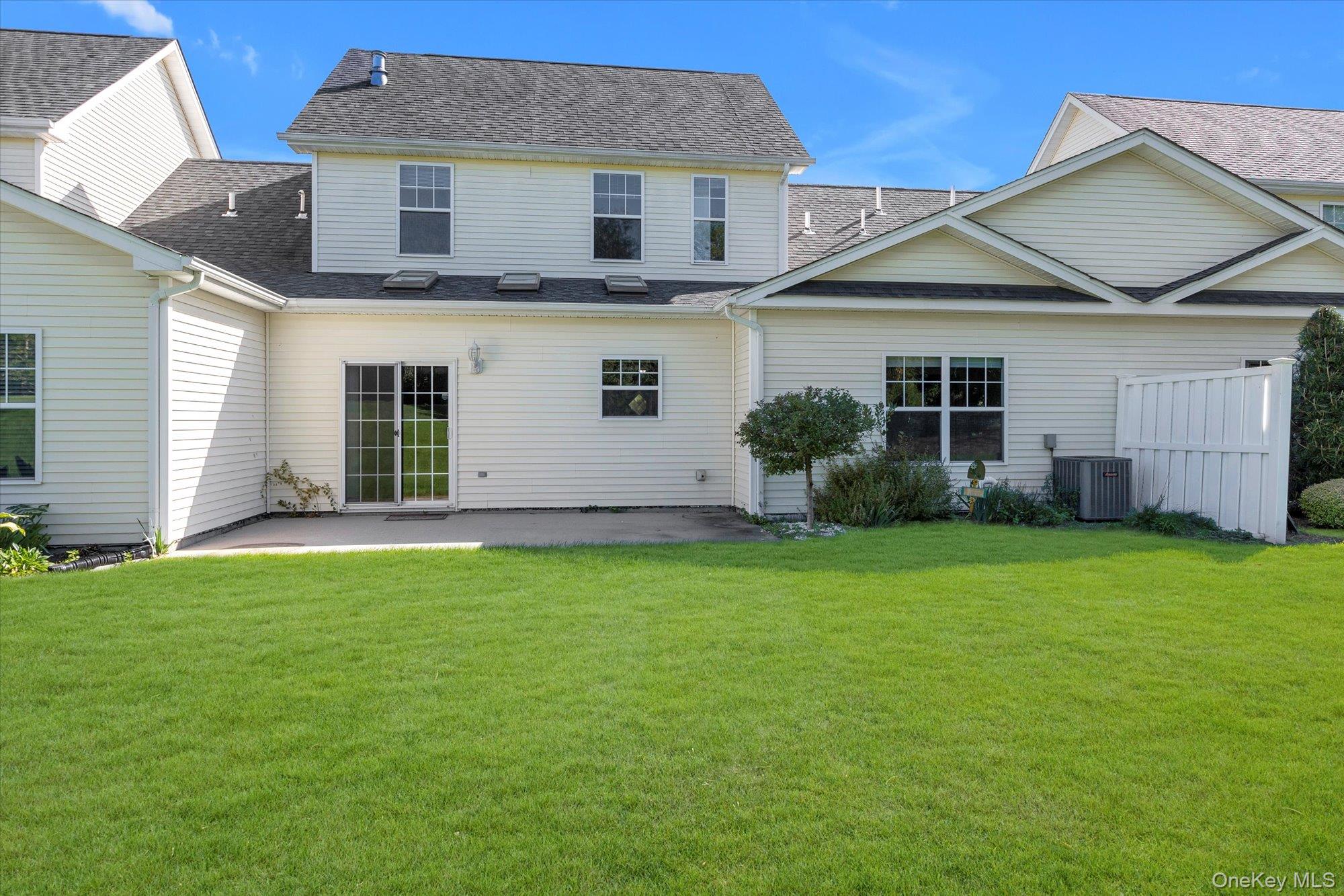 67 Stoneleigh Drive, Riverhead, NY 11901