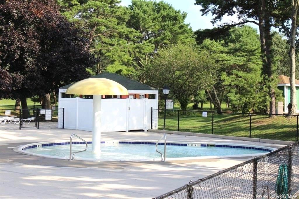 673 Blue Ridge Drive, Medford, NY 11763