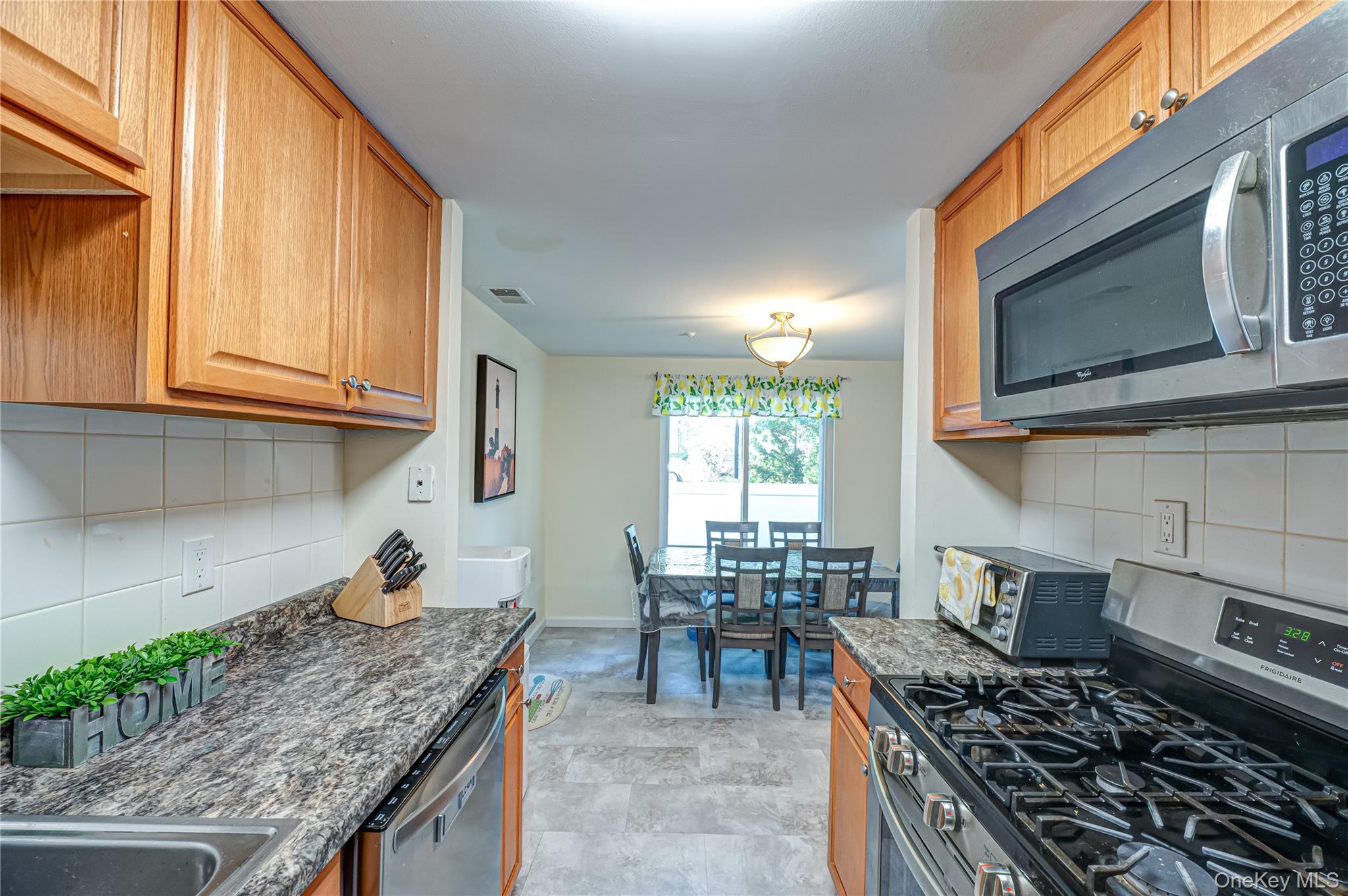 673 Blue Ridge Drive, Medford, NY 11763