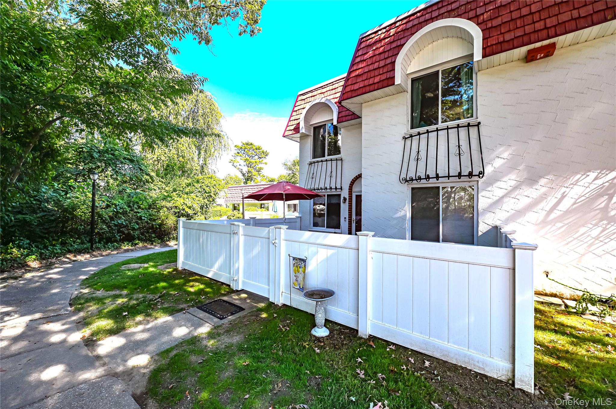 673 Blue Ridge Drive, Medford, NY 11763