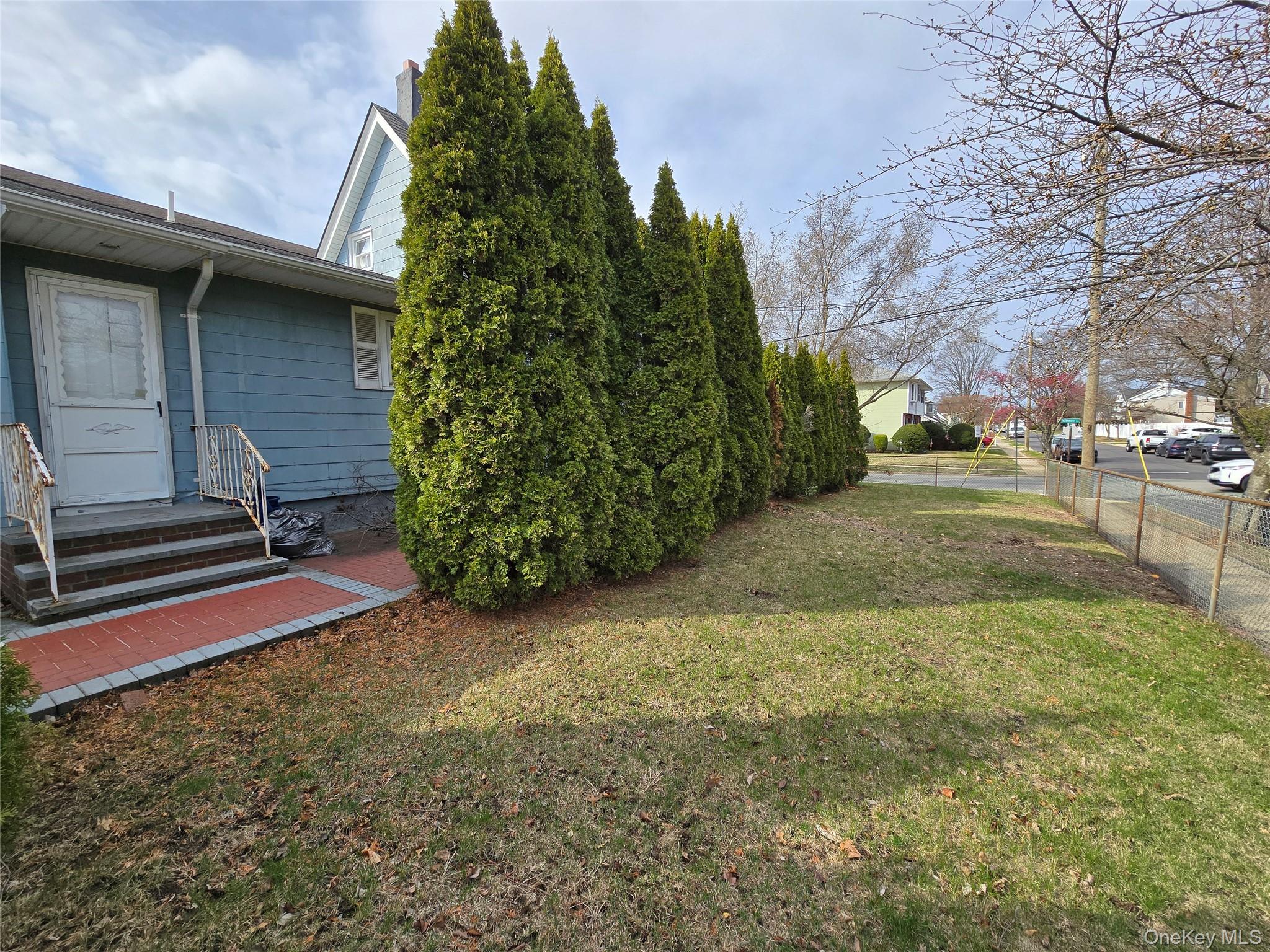 229 Rushmore Avenue, Carle Place, NY 11514