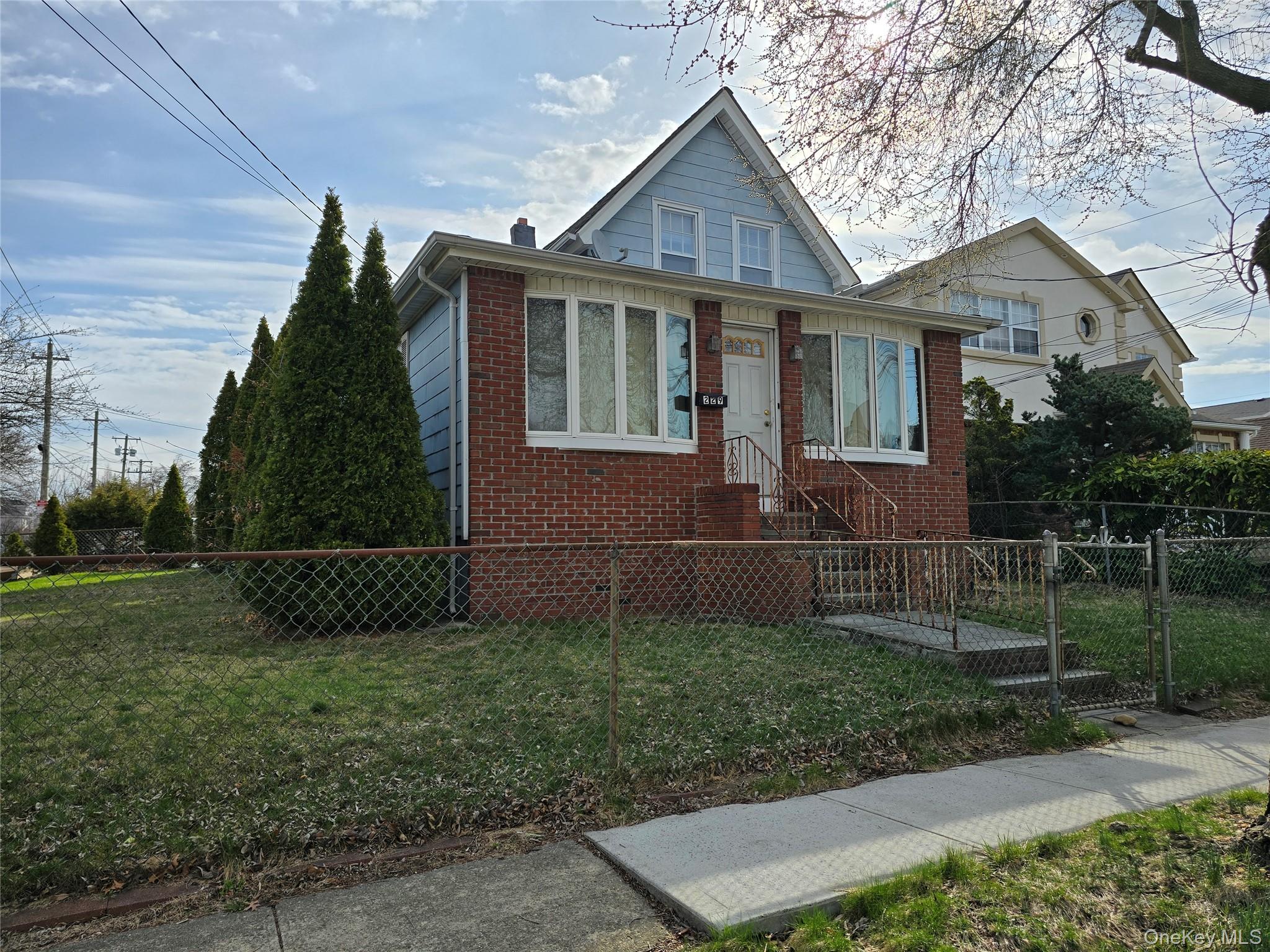 229 Rushmore Avenue, Carle Place, NY 11514