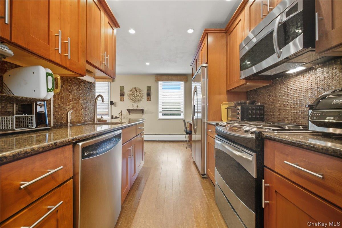 290 Atlantic Avenue # 245, East Rockaway, NY 11518