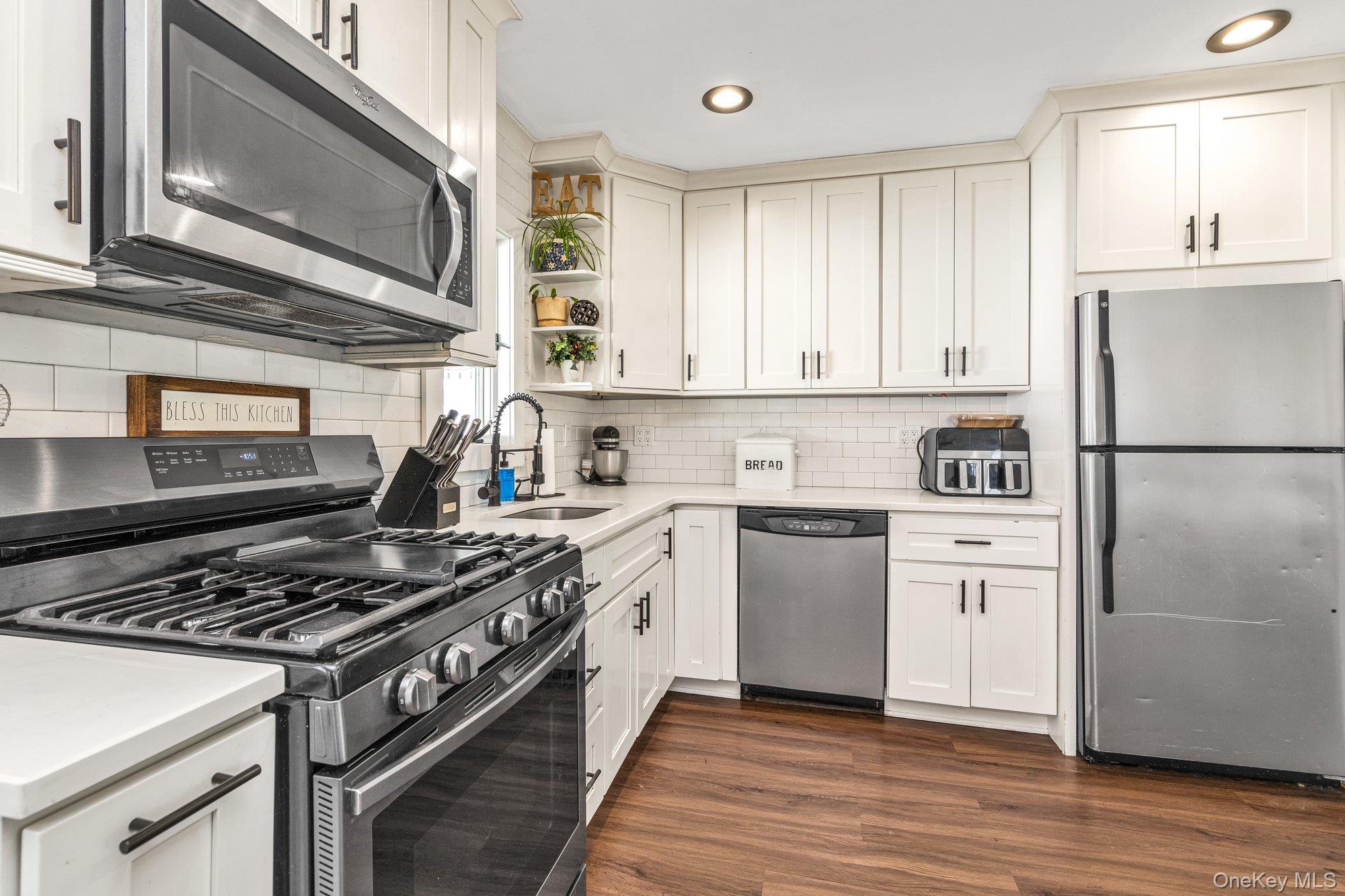 95 Wheeler Avenue, Valley Stream, NY 11580