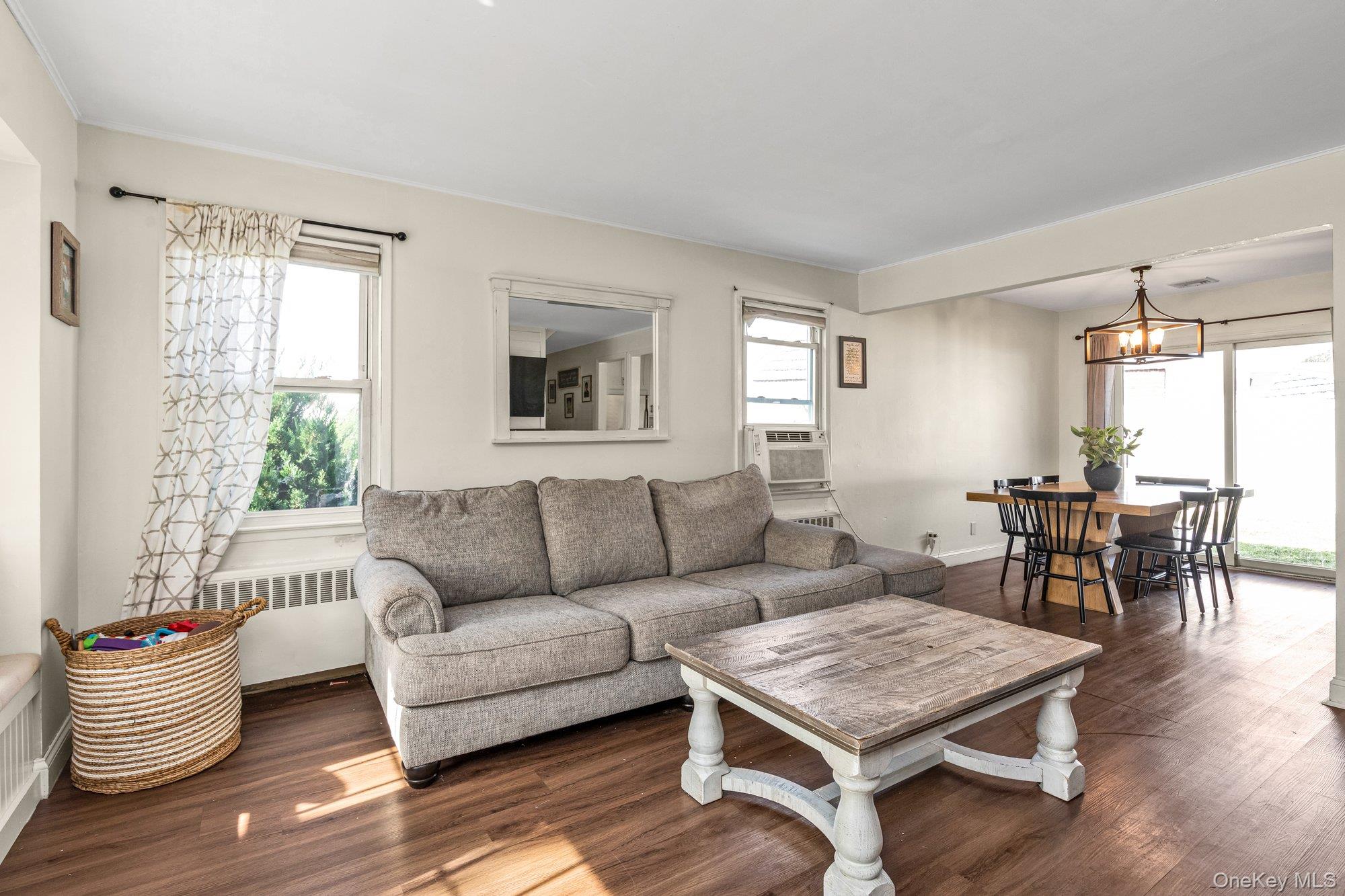 95 Wheeler Avenue, Valley Stream, NY 11580