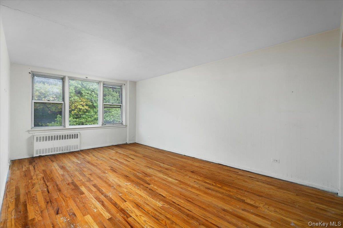 4320 Van Cortlandt Park East # 4C, Bronx, NY 10470
