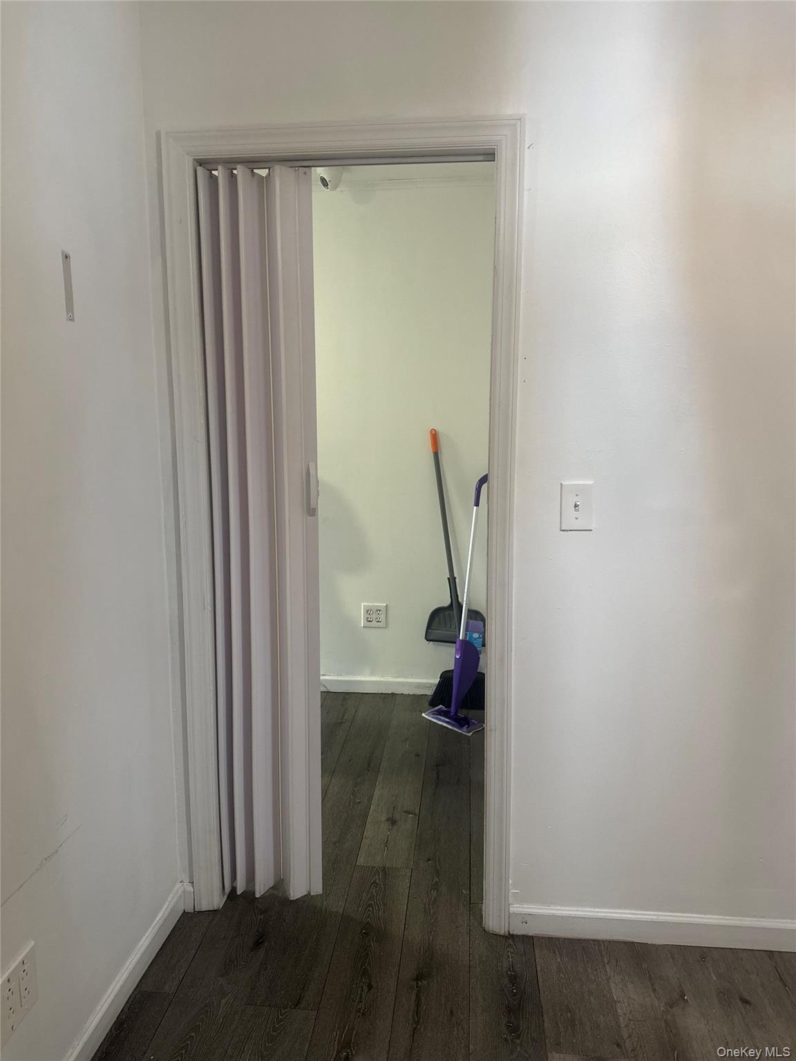 89-50 87 Street # Suite B, Woodhaven, NY 11421