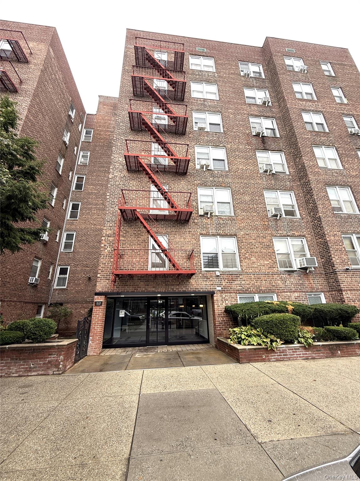 33-25 90 Street # 5D, Jackson Heights, NY 11372