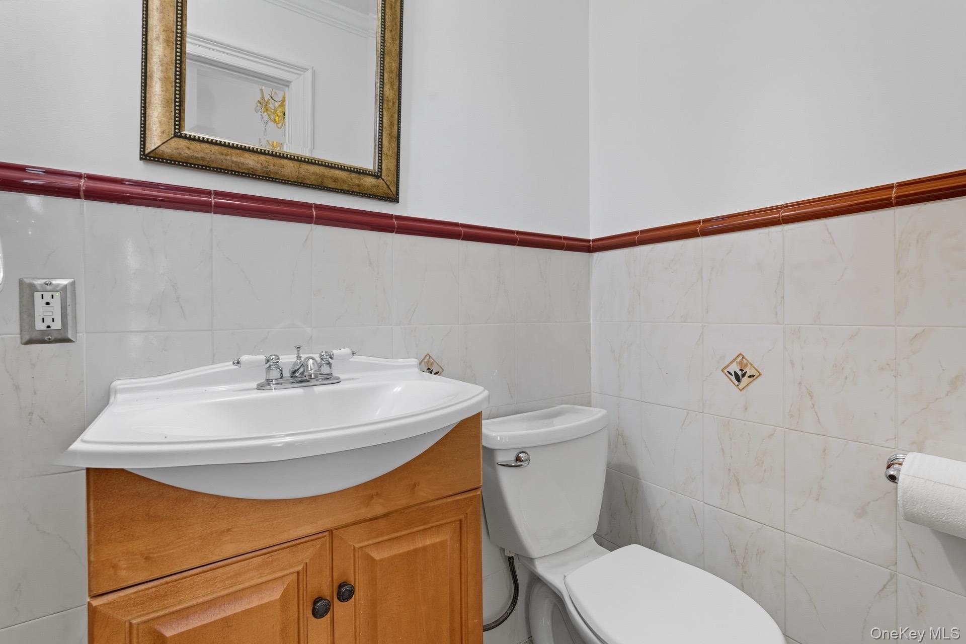 255-10 Iowa Road, Little Neck, NY 11362