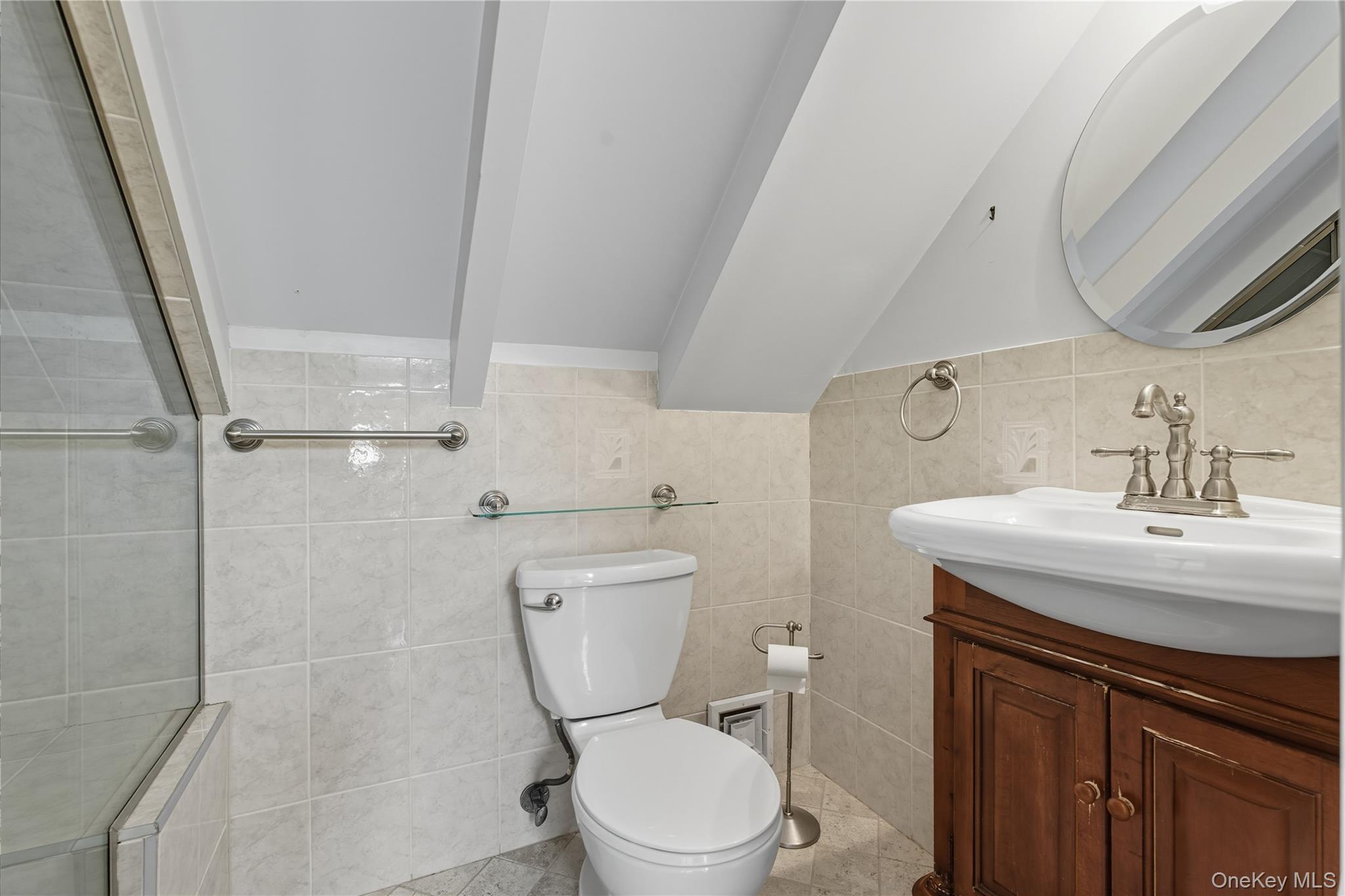 255-10 Iowa Road, Little Neck, NY 11362