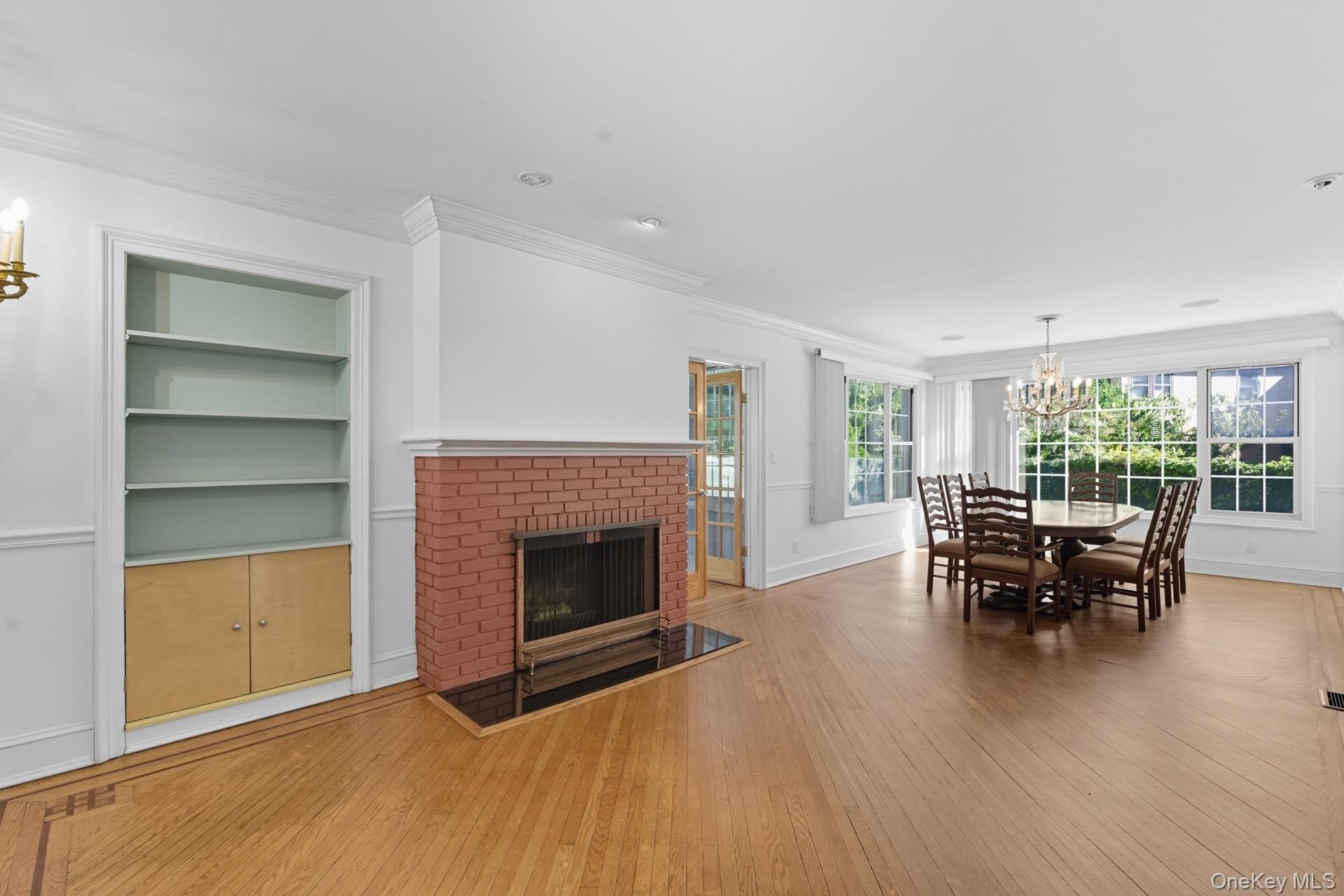 255-10 Iowa Road, Little Neck, NY 11362