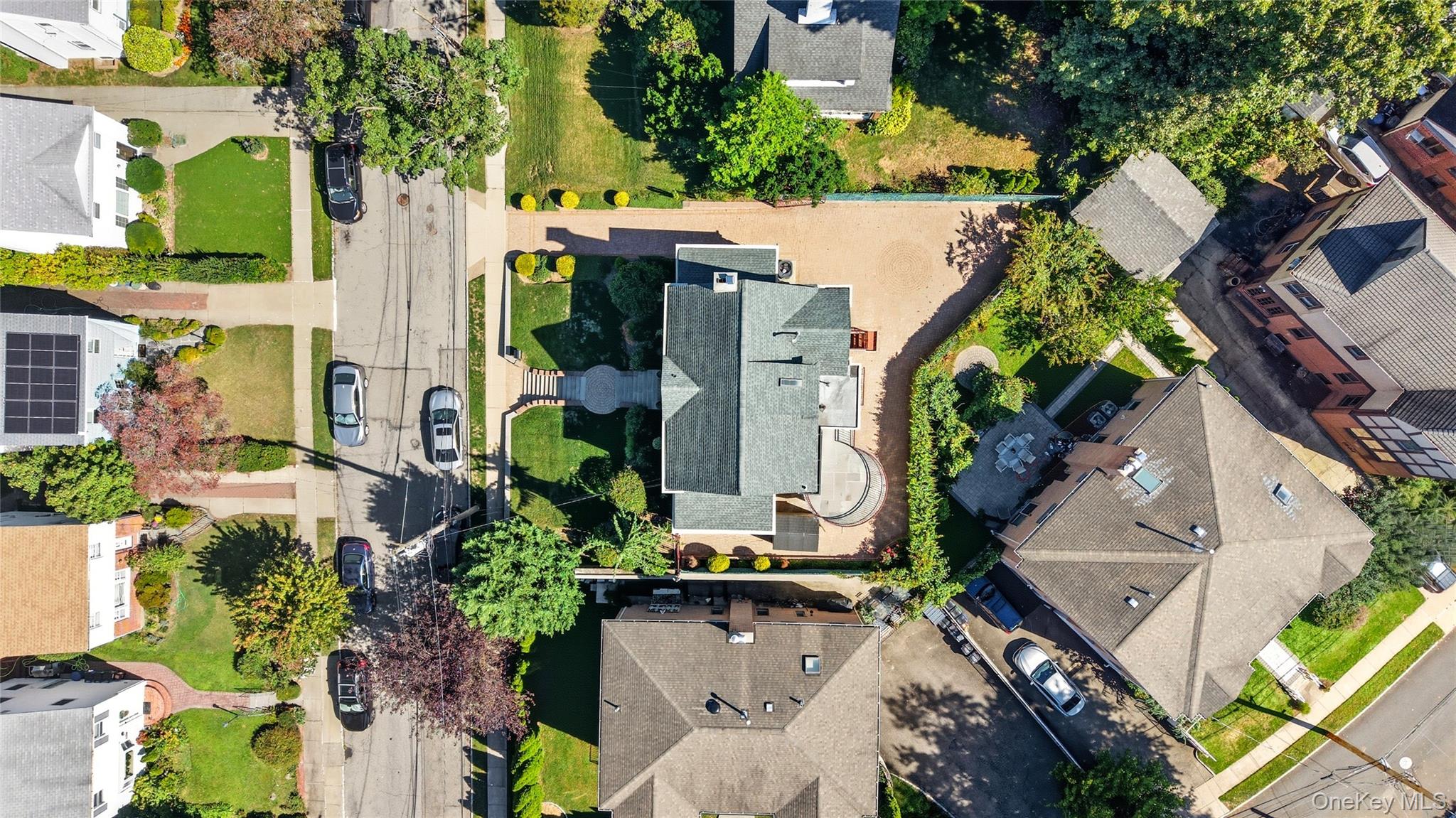 255-10 Iowa Road, Little Neck, NY 11362