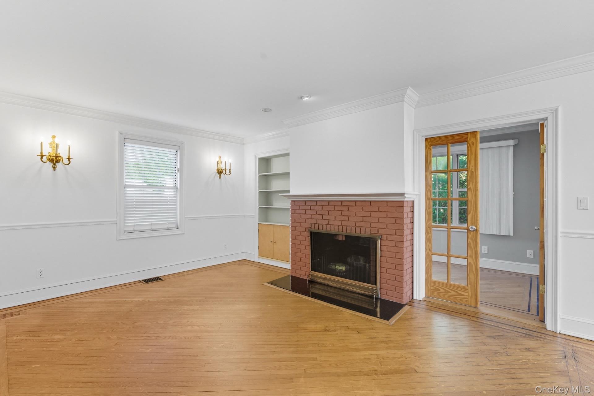 255-10 Iowa Road, Little Neck, NY 11362