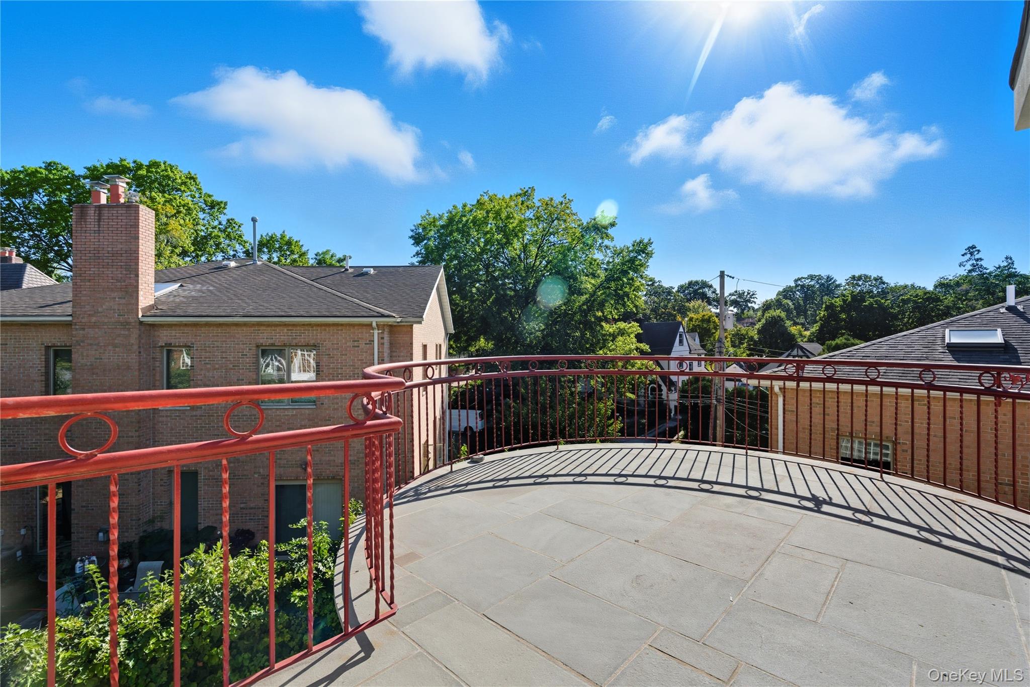 255-10 Iowa Road, Little Neck, NY 11362