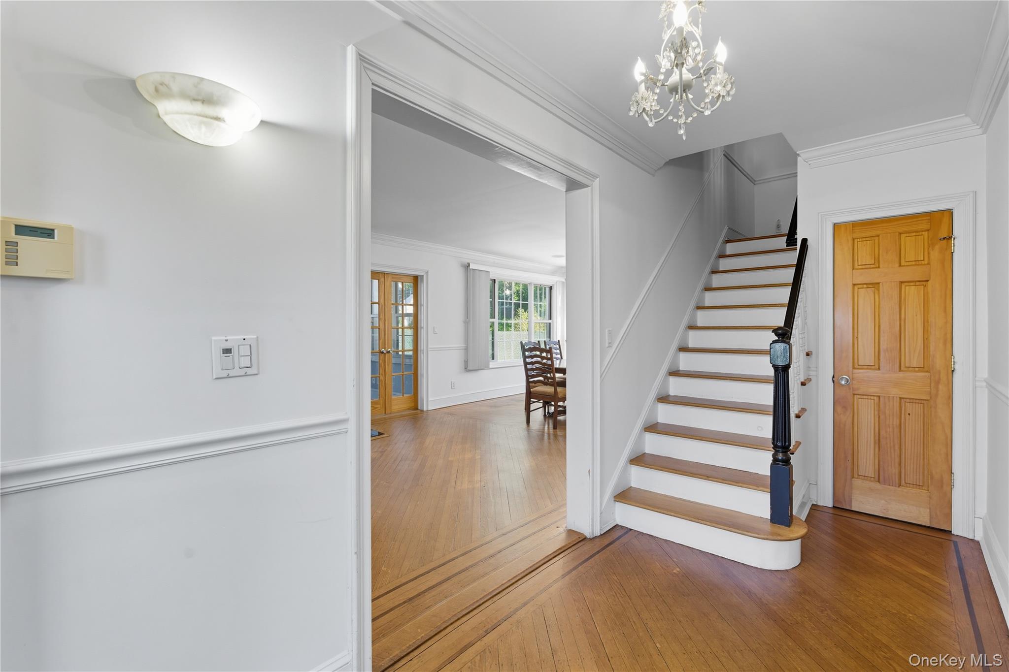 255-10 Iowa Road, Little Neck, NY 11362