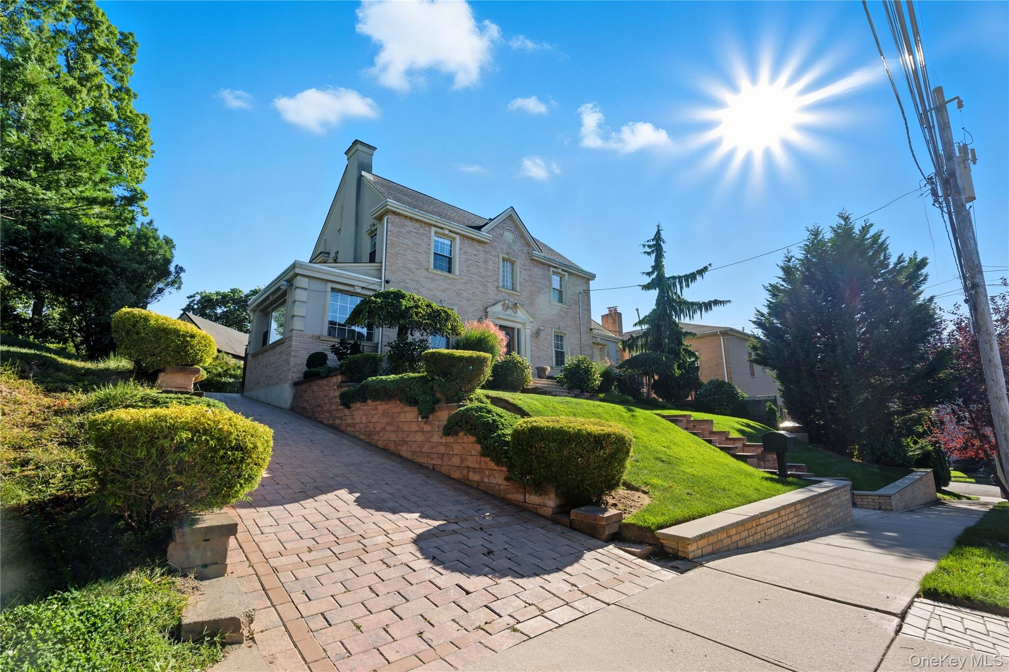 255-10 Iowa Road, Little Neck, NY 11362