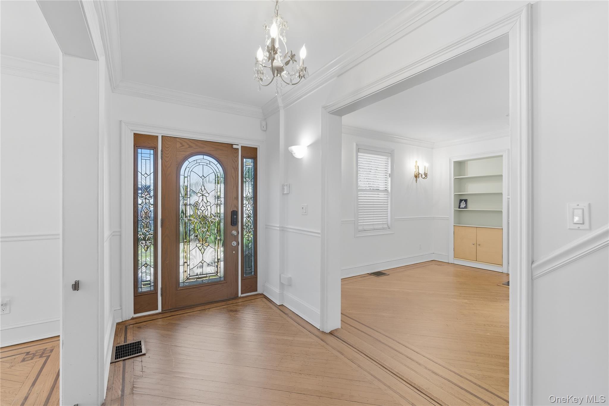 255-10 Iowa Road, Little Neck, NY 11362