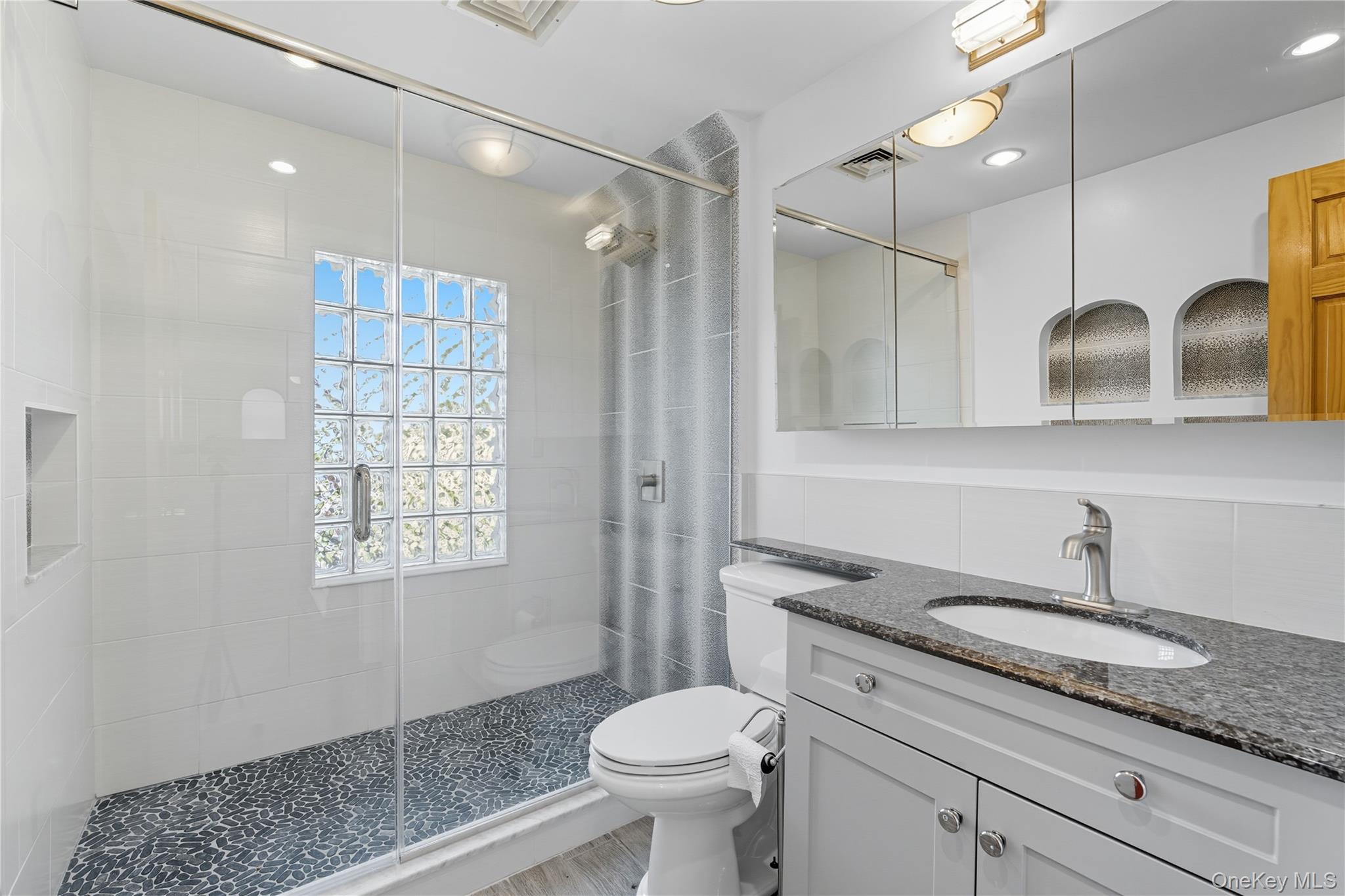 255-10 Iowa Road, Little Neck, NY 11362