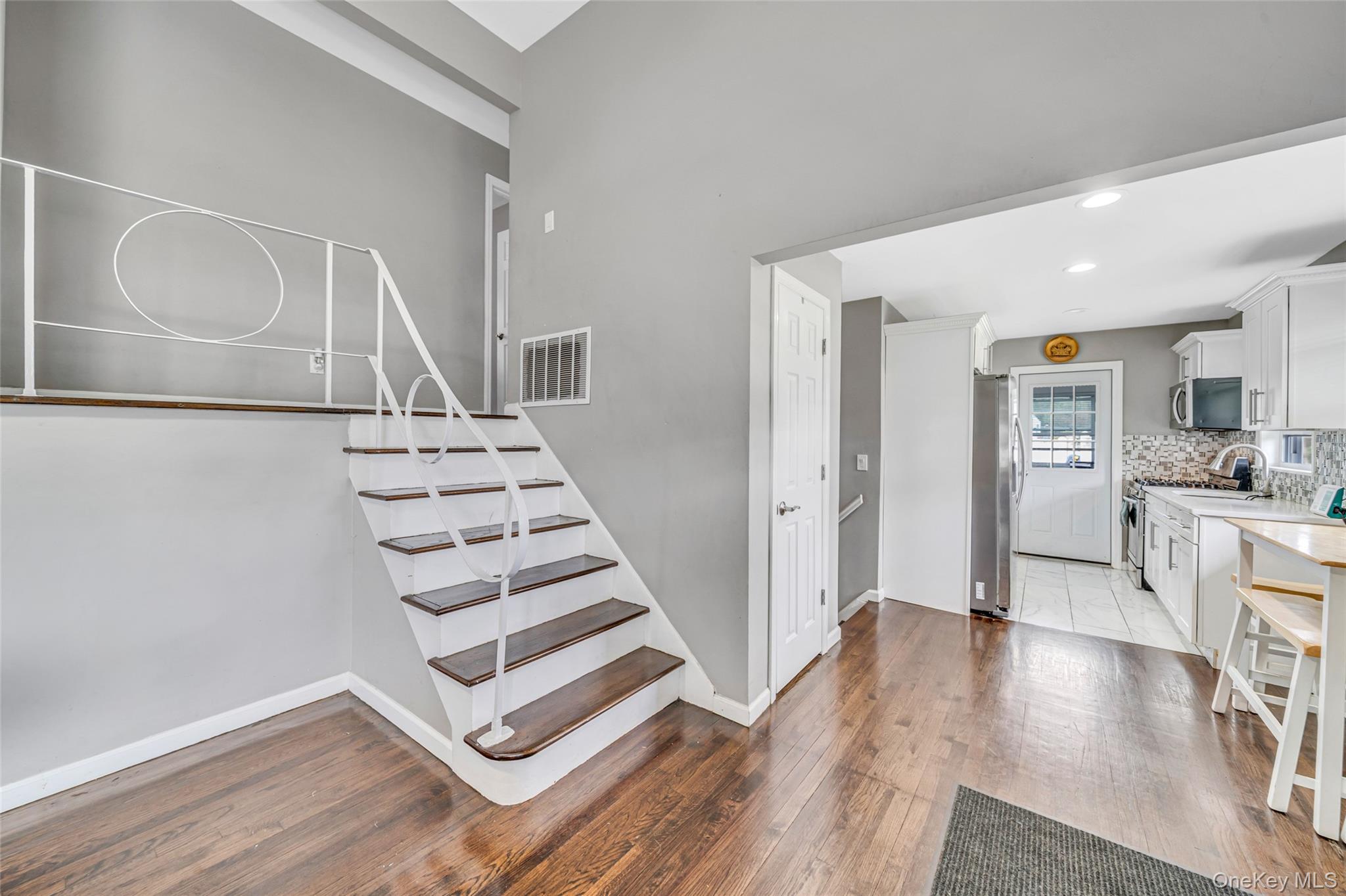 14 Dartmouth Drive, Bay Shore, NY 11706