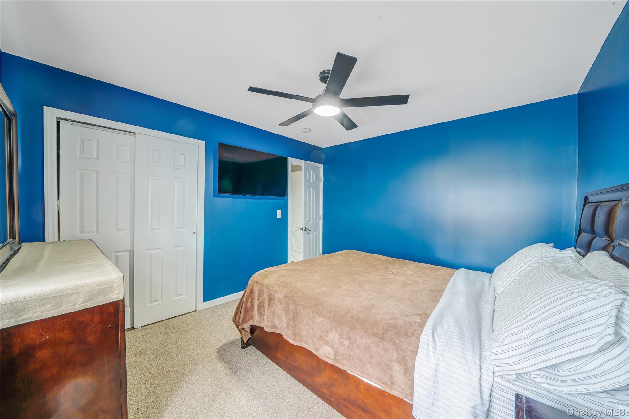 14 Dartmouth Drive, Bay Shore, NY 11706