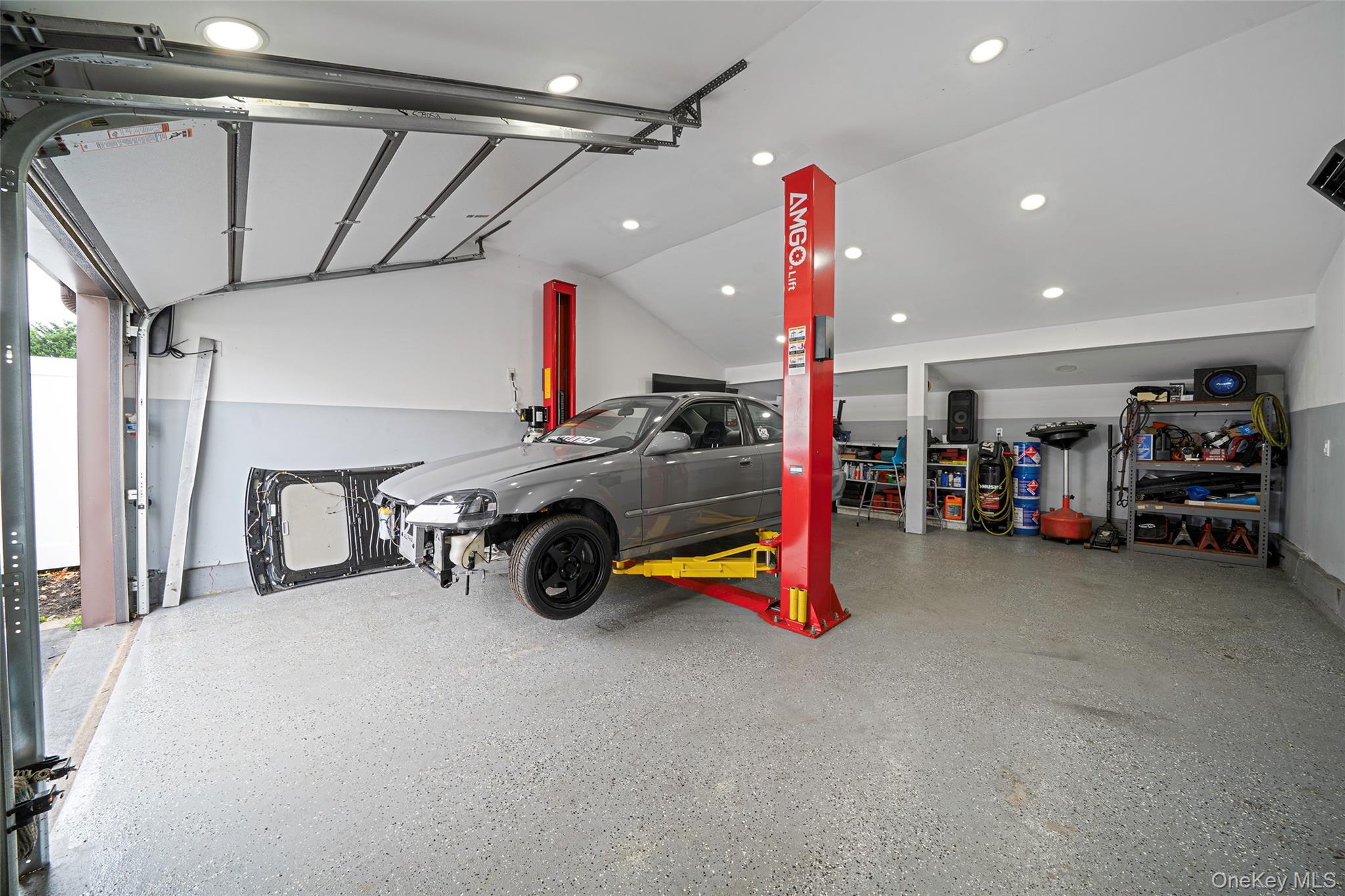 14 Dartmouth Drive, Bay Shore, NY 11706