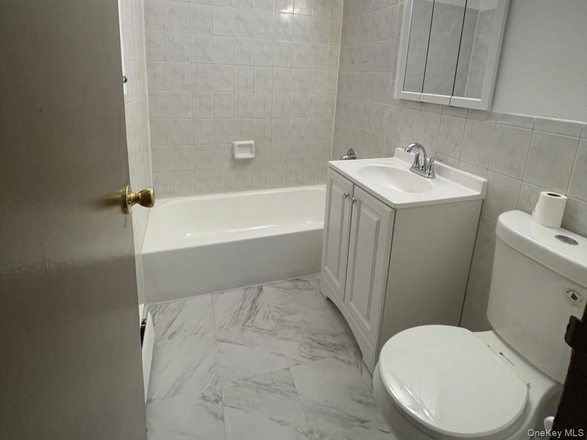 3C Hemlock Drive, Bay Shore, NY 11706