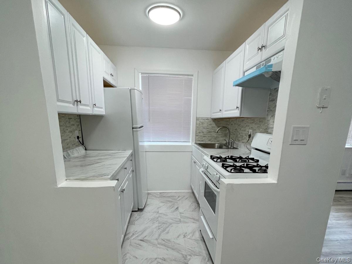 3C Hemlock Drive, Bay Shore, NY 11706