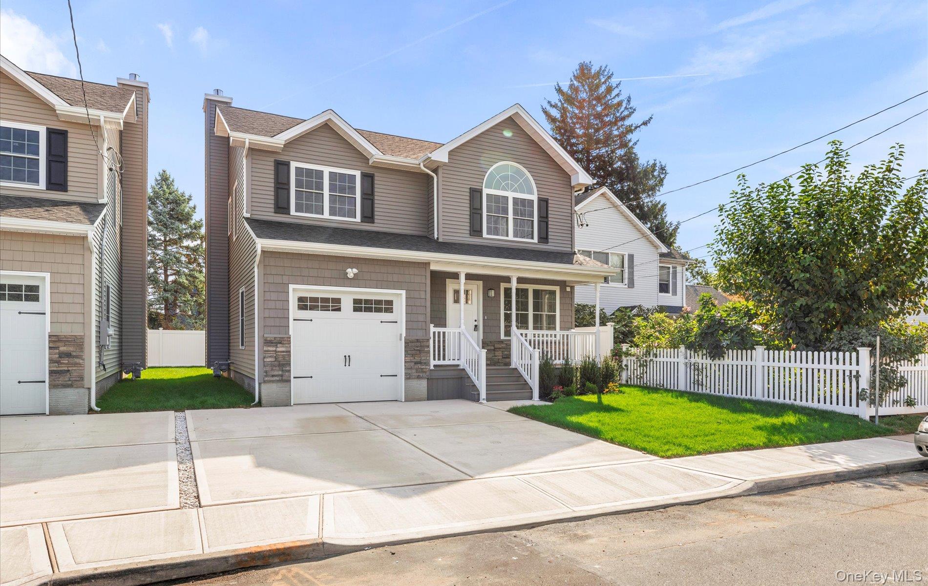 87 Beechwood Avenue, Roosevelt, NY 11575