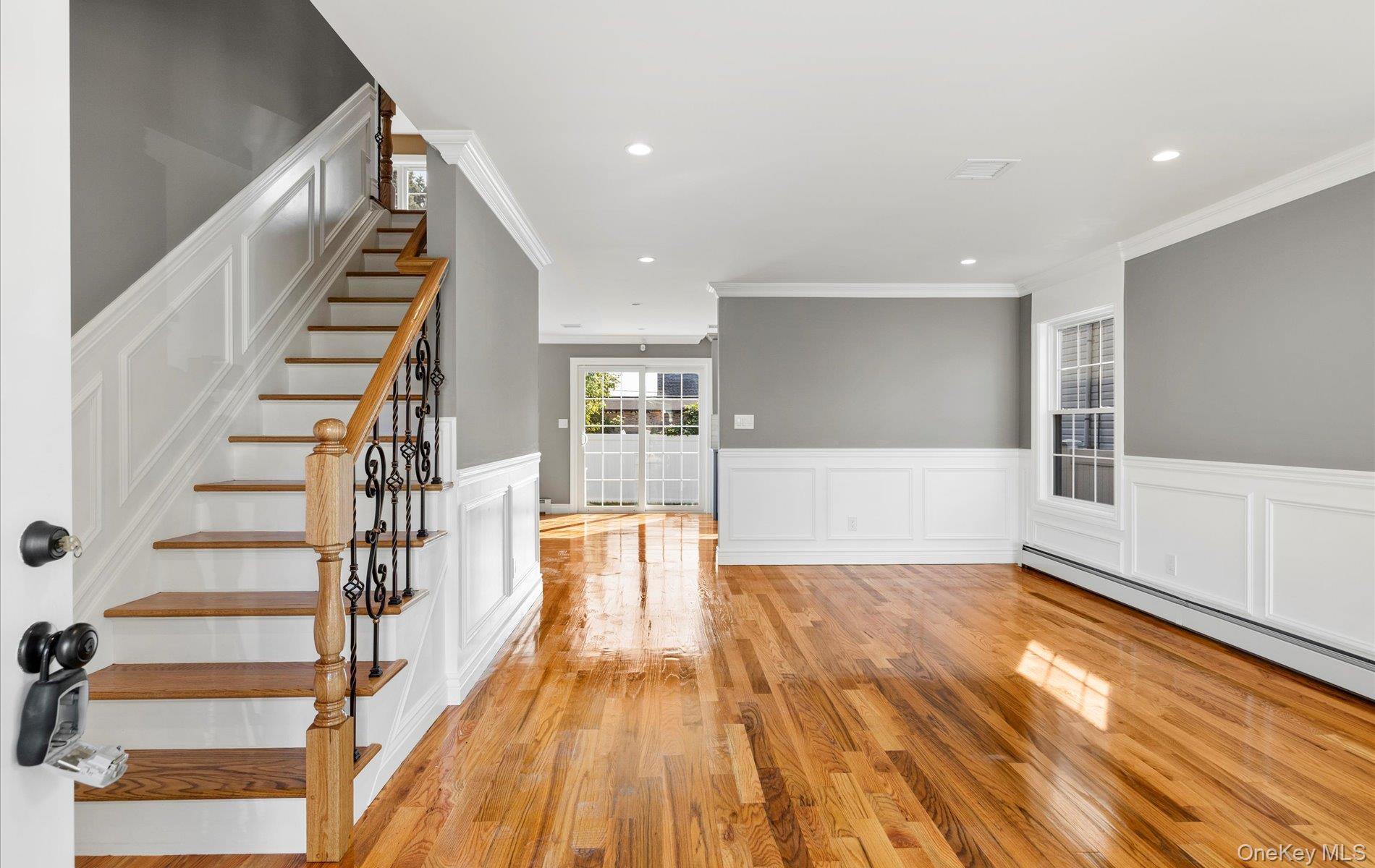 87 Beechwood Avenue, Roosevelt, NY 11575