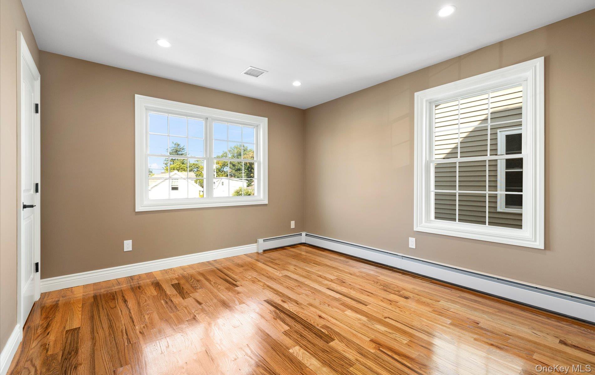 87 Beechwood Avenue, Roosevelt, NY 11575