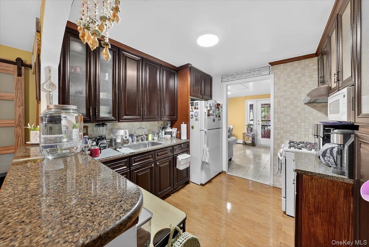 917 Fox Street, Bronx, NY 10459