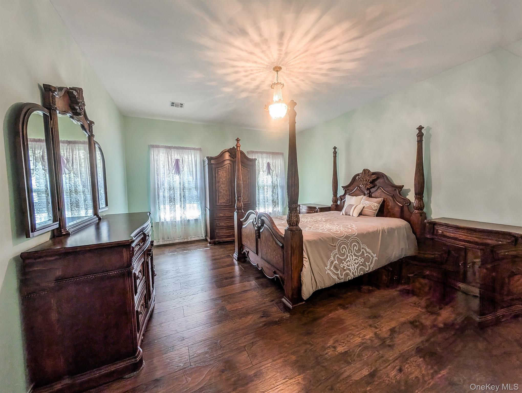 11 Black Pine Street, Calverton, NY 11933