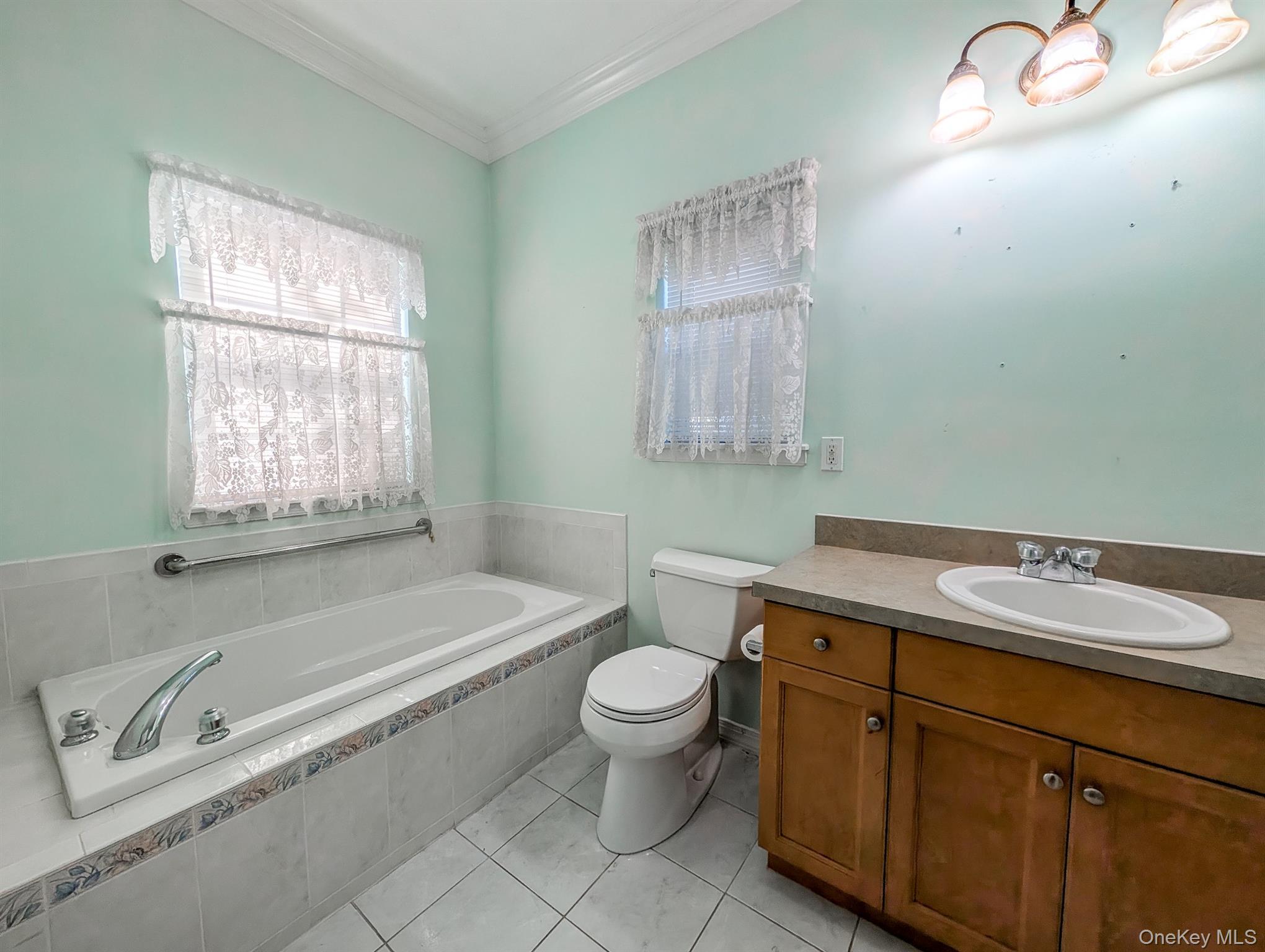 11 Black Pine Street, Calverton, NY 11933