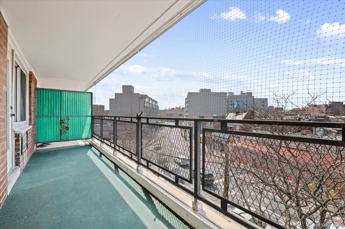 86-15 Broadway # 4B, Elmhurst, NY 11373