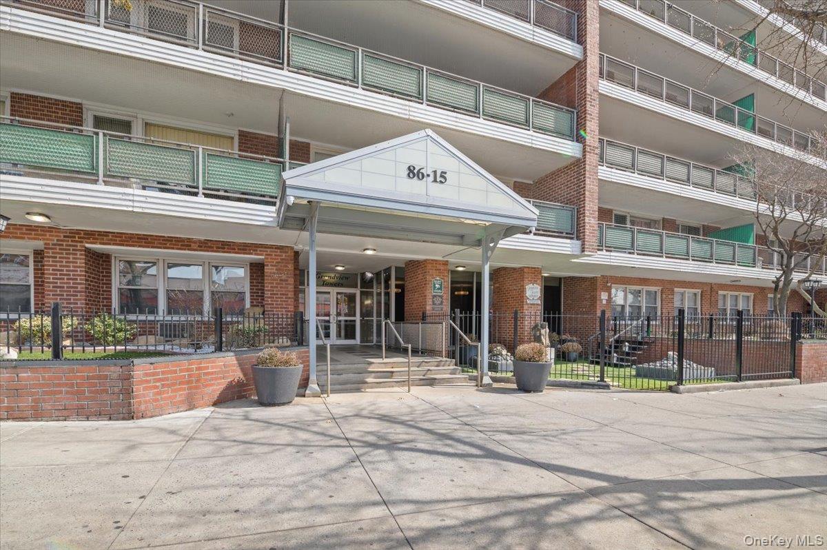 86-15 Broadway # 4B, Elmhurst, NY 11373