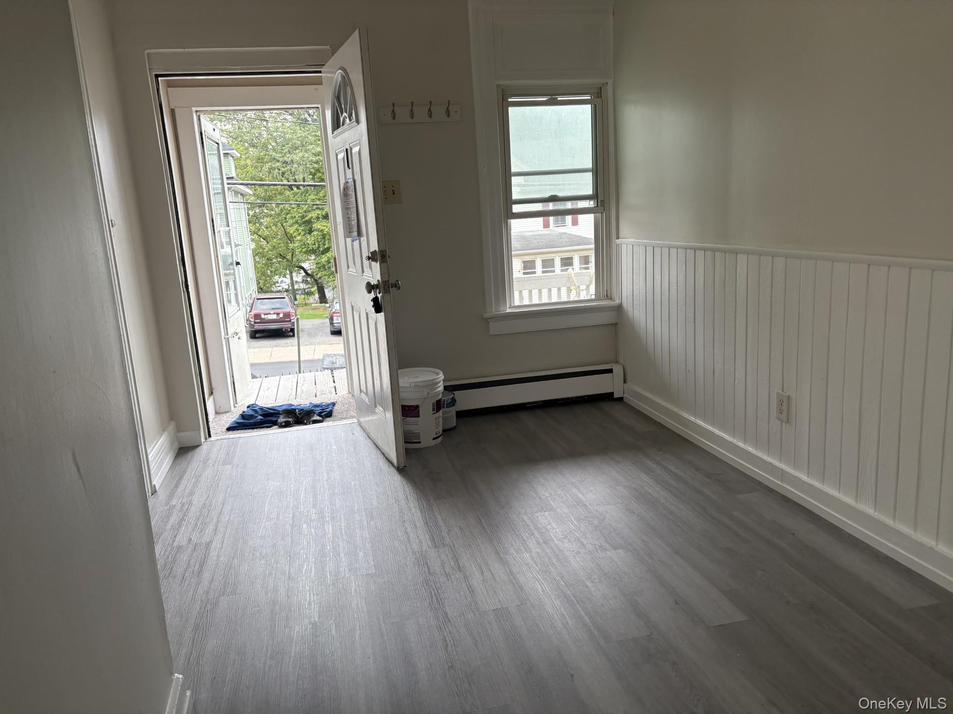 28 California Avenue, Middletown, NY 10940