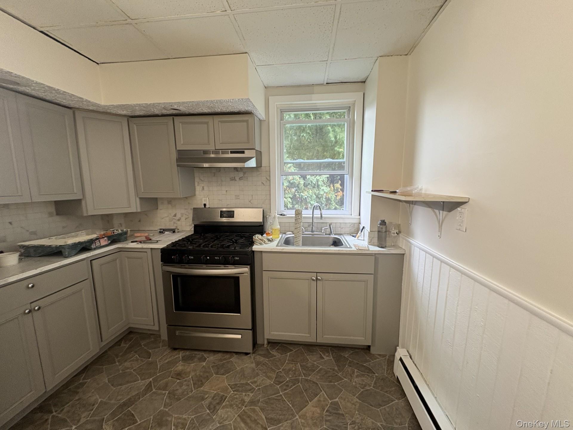 28 California Avenue, Middletown, NY 10940