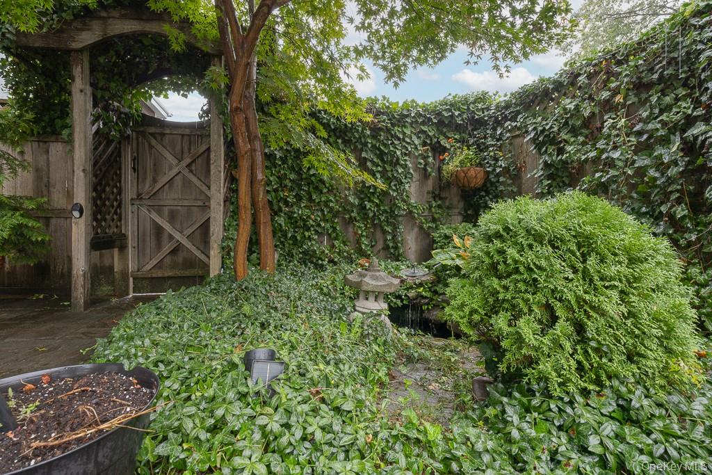 109 S John Street, Pearl River, NY 10965