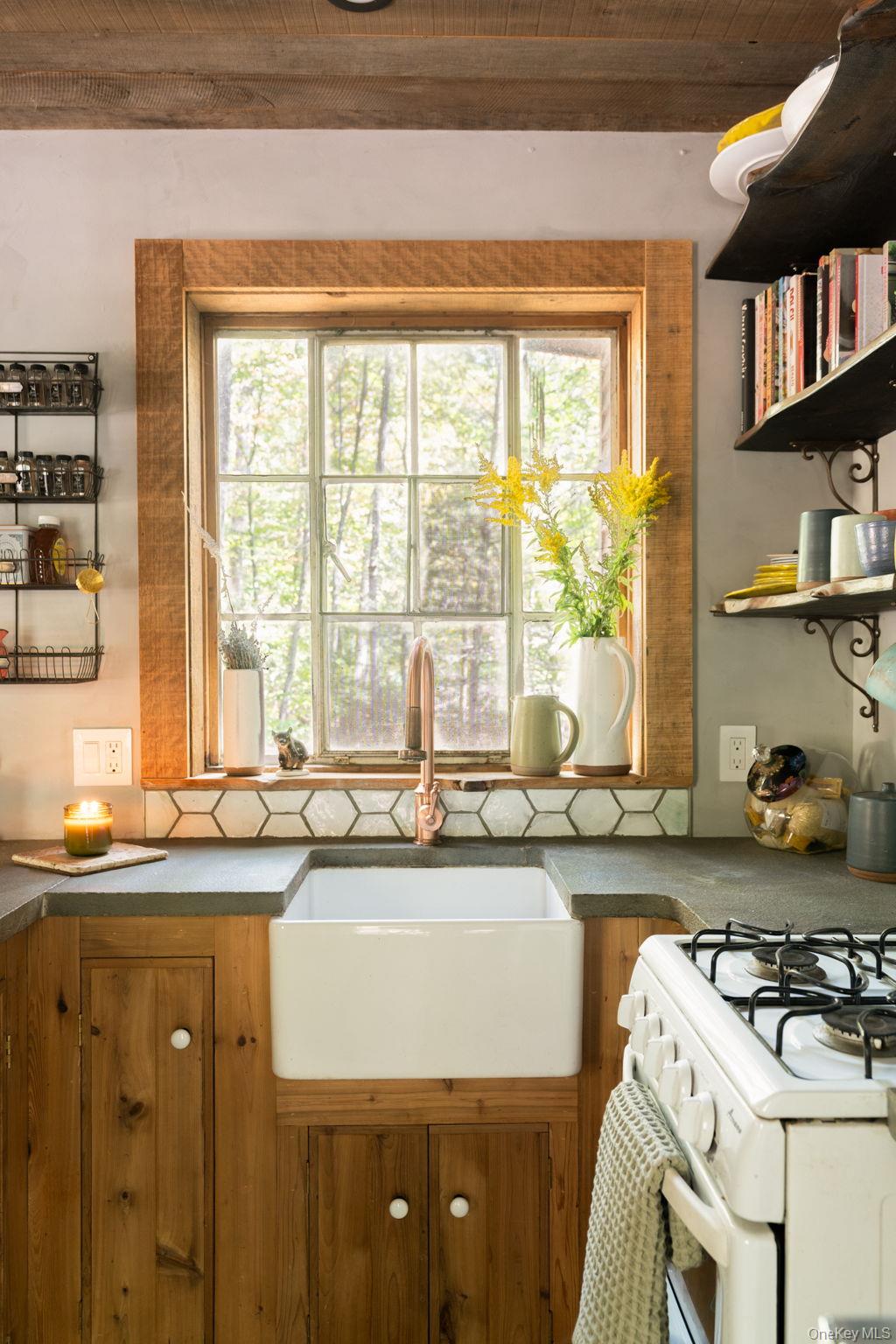 36 Cross Patch Road, Willow, NY 12495