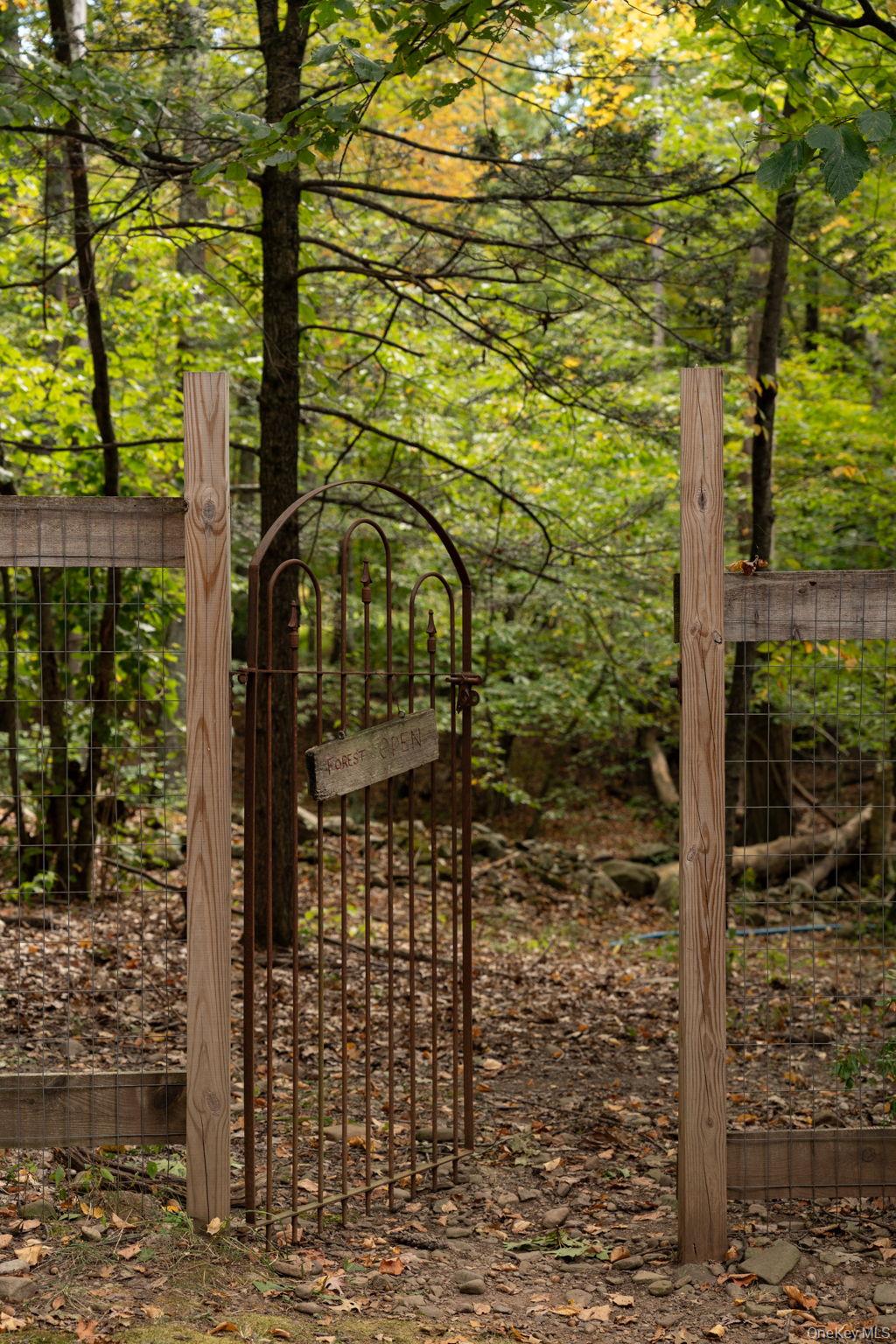 36 Cross Patch Road, Willow, NY 12495