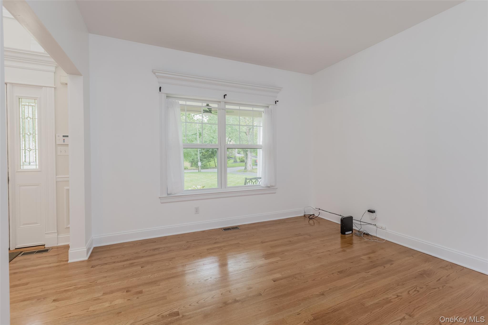 126 Roosevelt Boulevard, Hauppauge, NY 11788