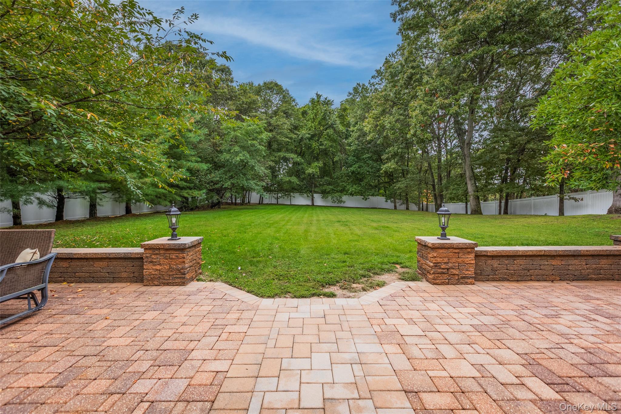 126 Roosevelt Boulevard, Hauppauge, NY 11788