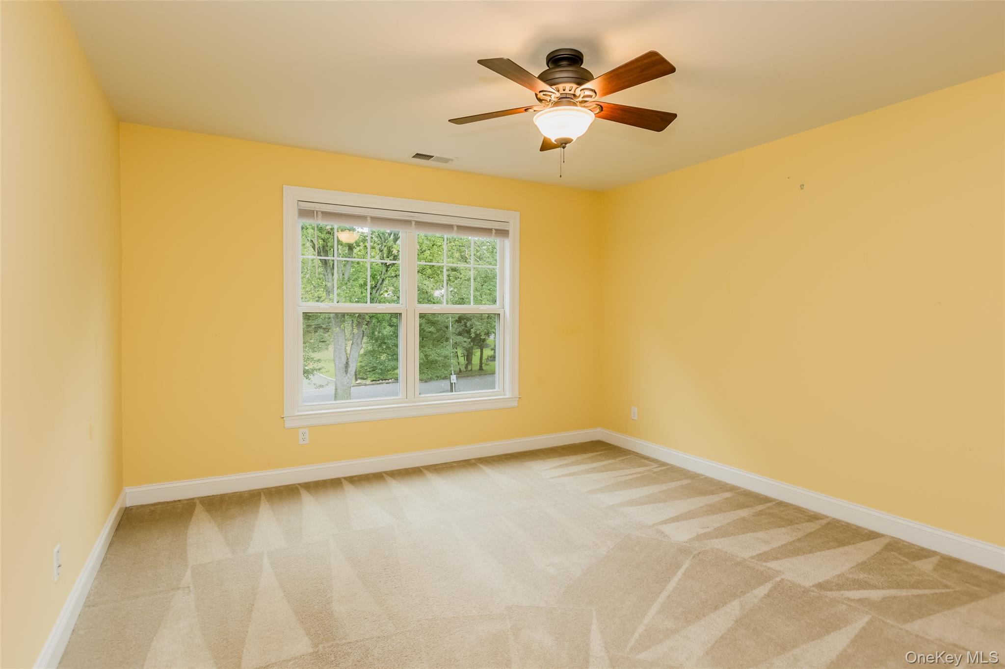 126 Roosevelt Boulevard, Hauppauge, NY 11788