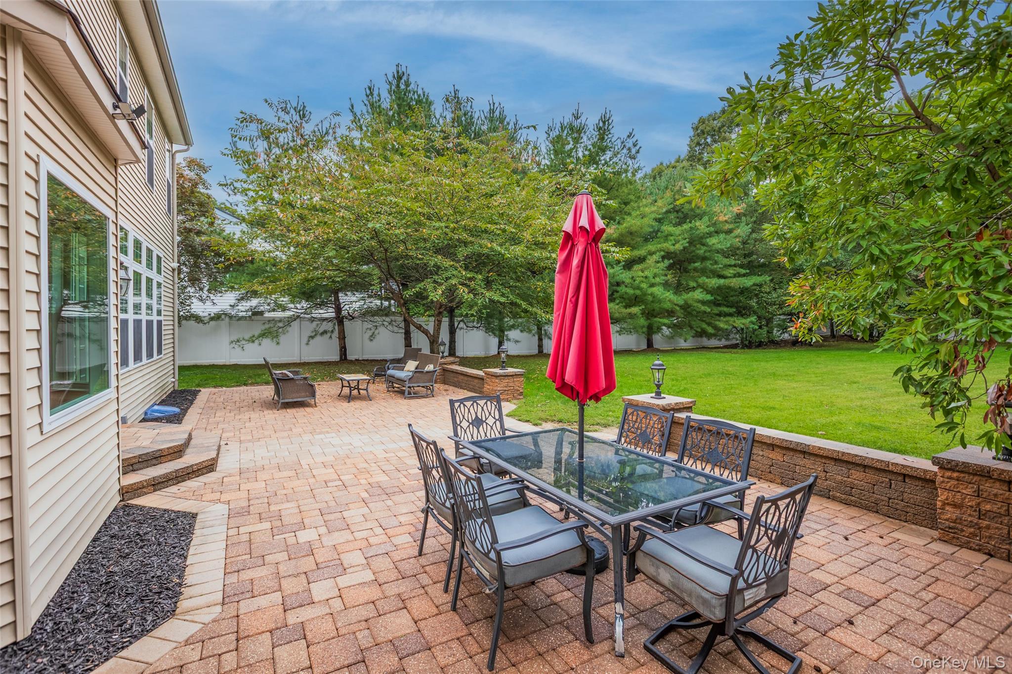 126 Roosevelt Boulevard, Hauppauge, NY 11788