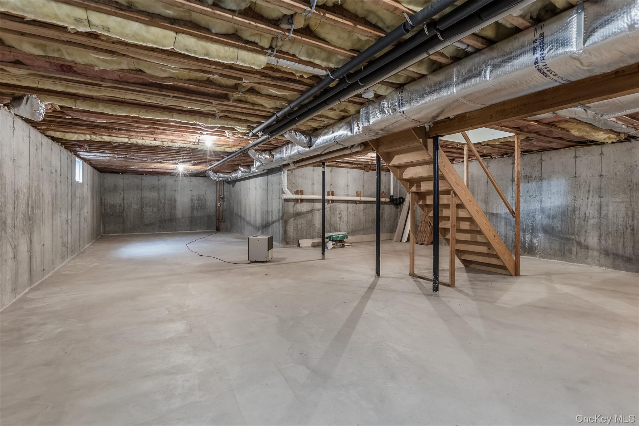 126 Roosevelt Boulevard, Hauppauge, NY 11788