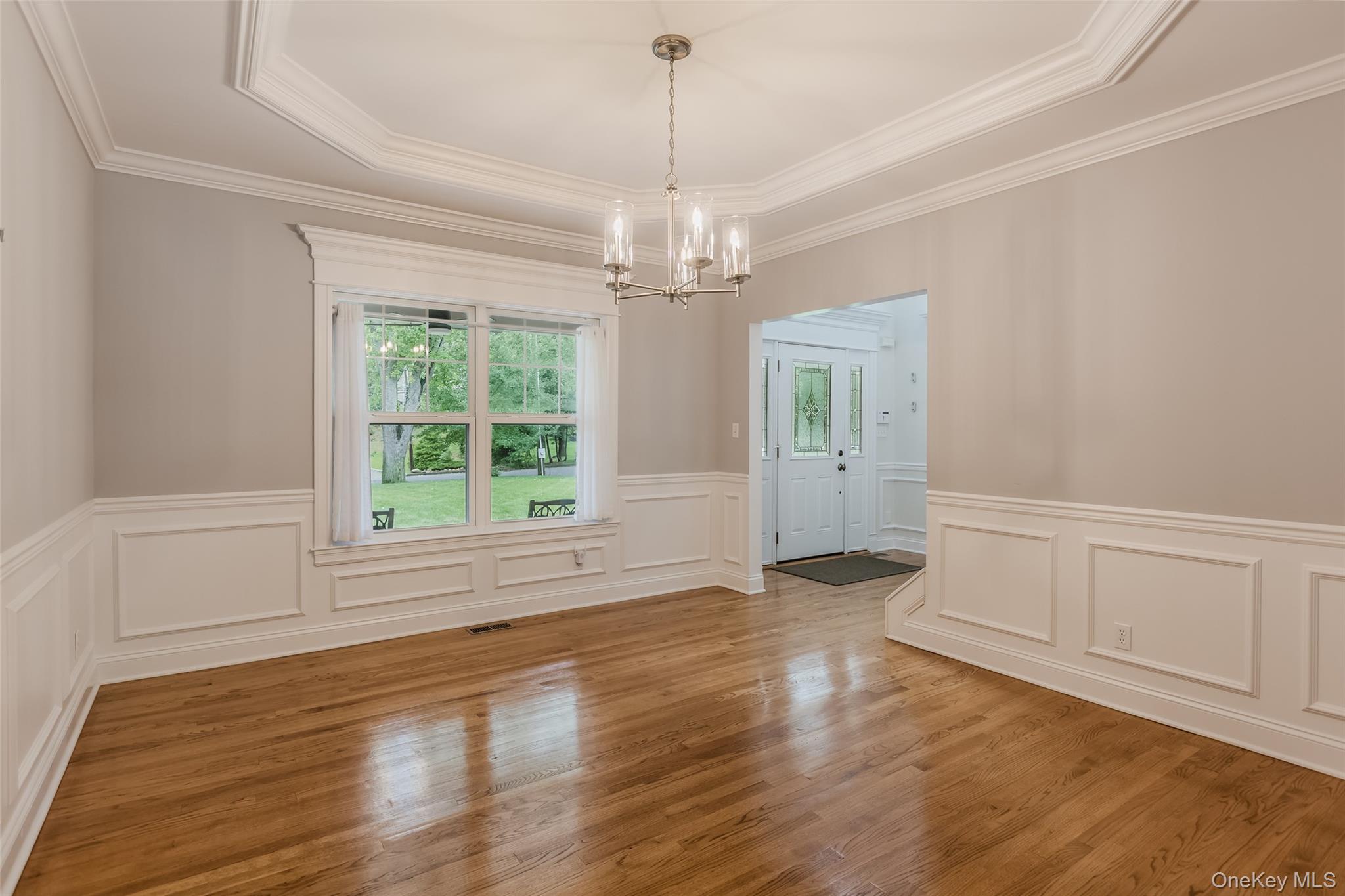 126 Roosevelt Boulevard, Hauppauge, NY 11788