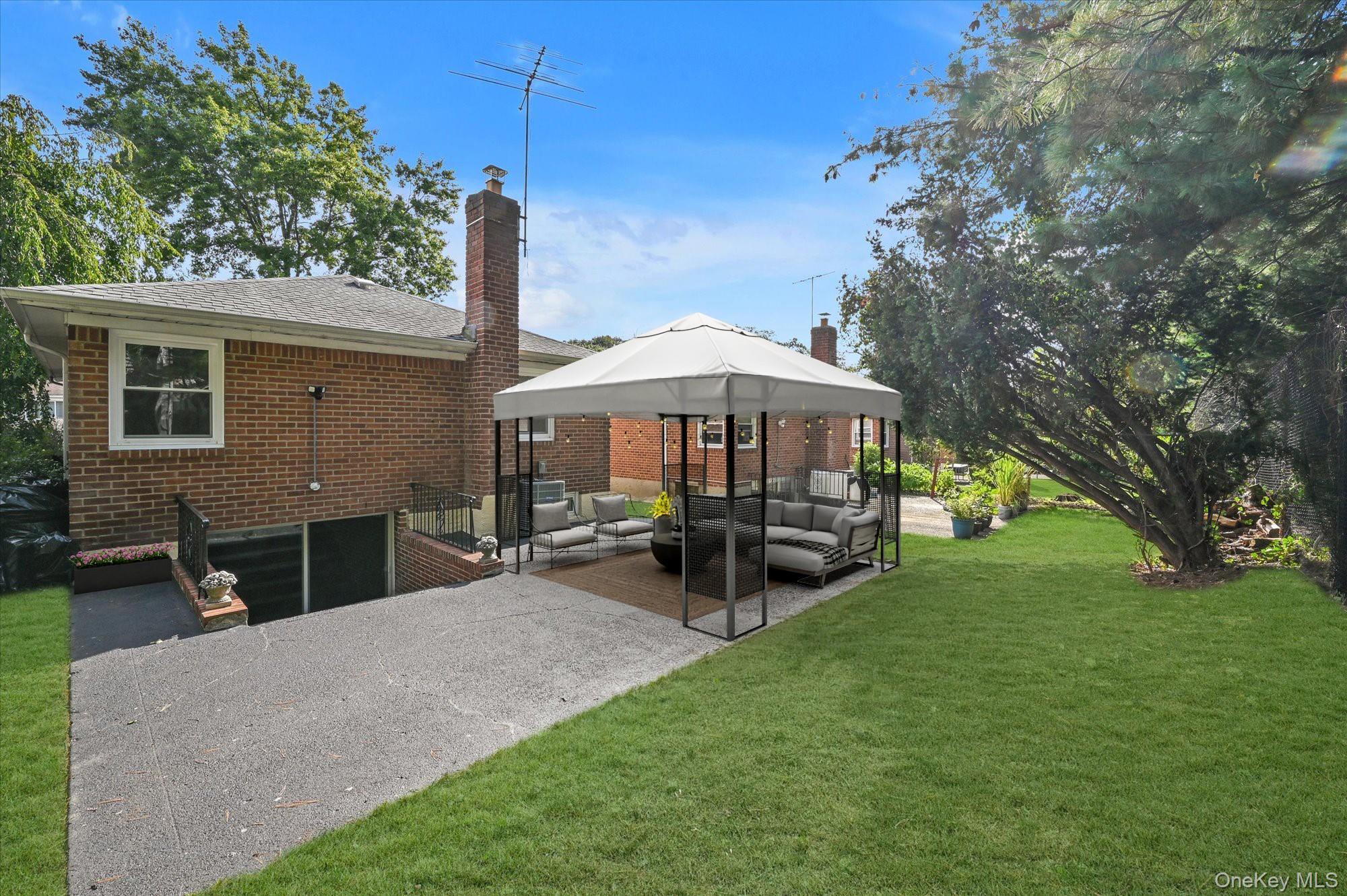 73-30 244th Street, Little Neck, NY 11362