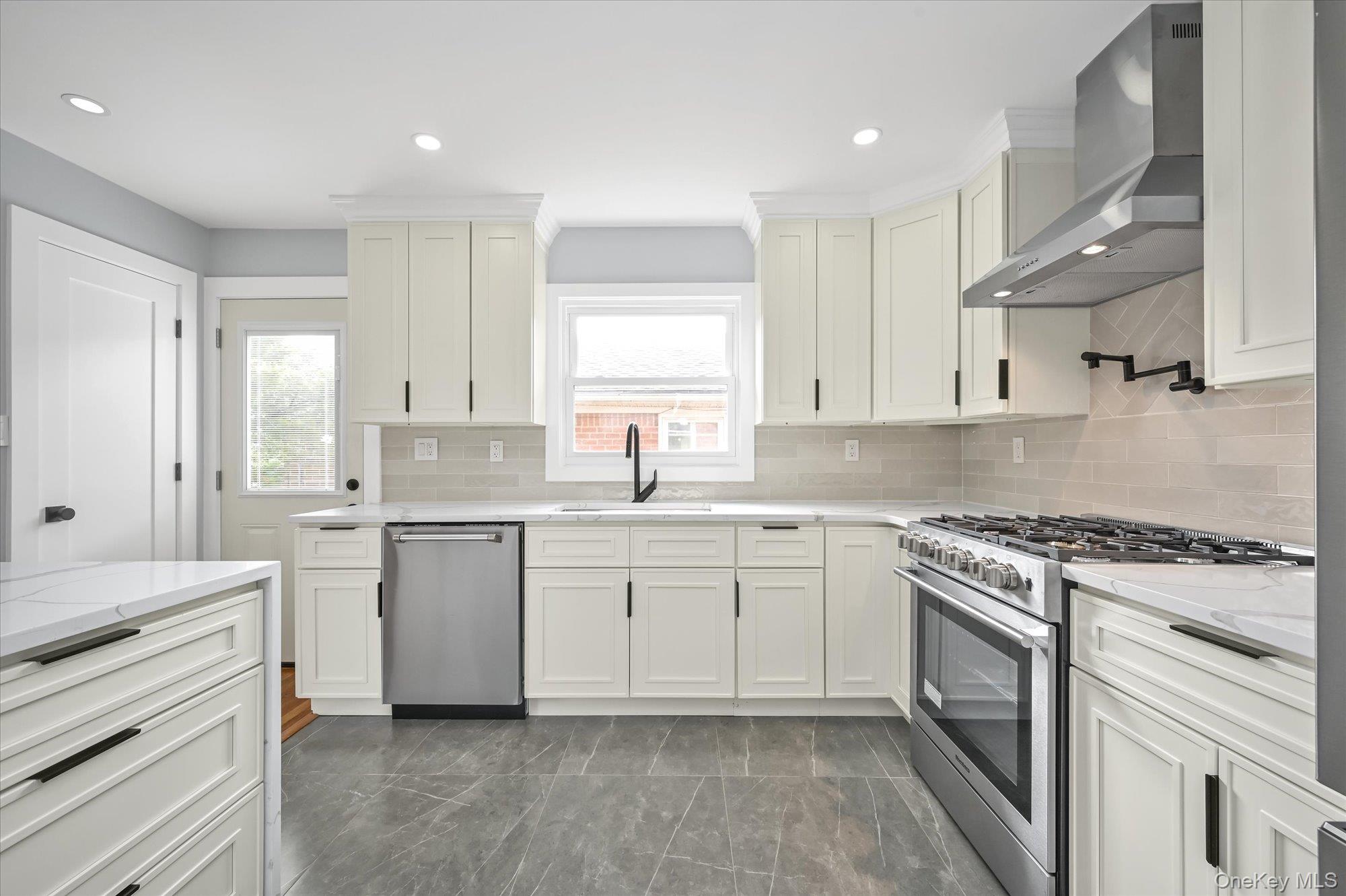 73-30 244th Street, Little Neck, NY 11362