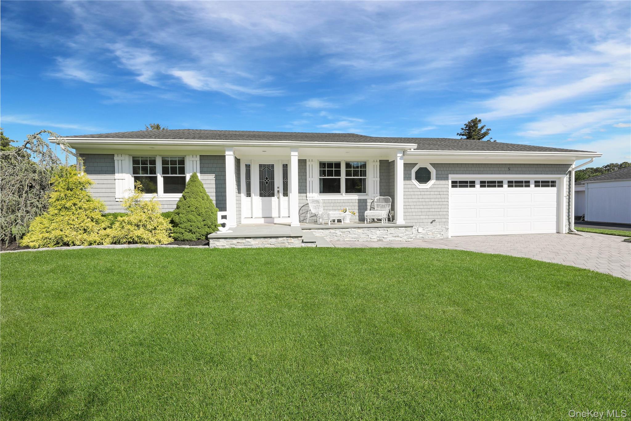 5 Canvasback Lane, East Quogue, NY 11942